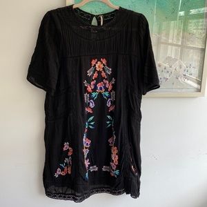Free people dress. Size S oversized. Black